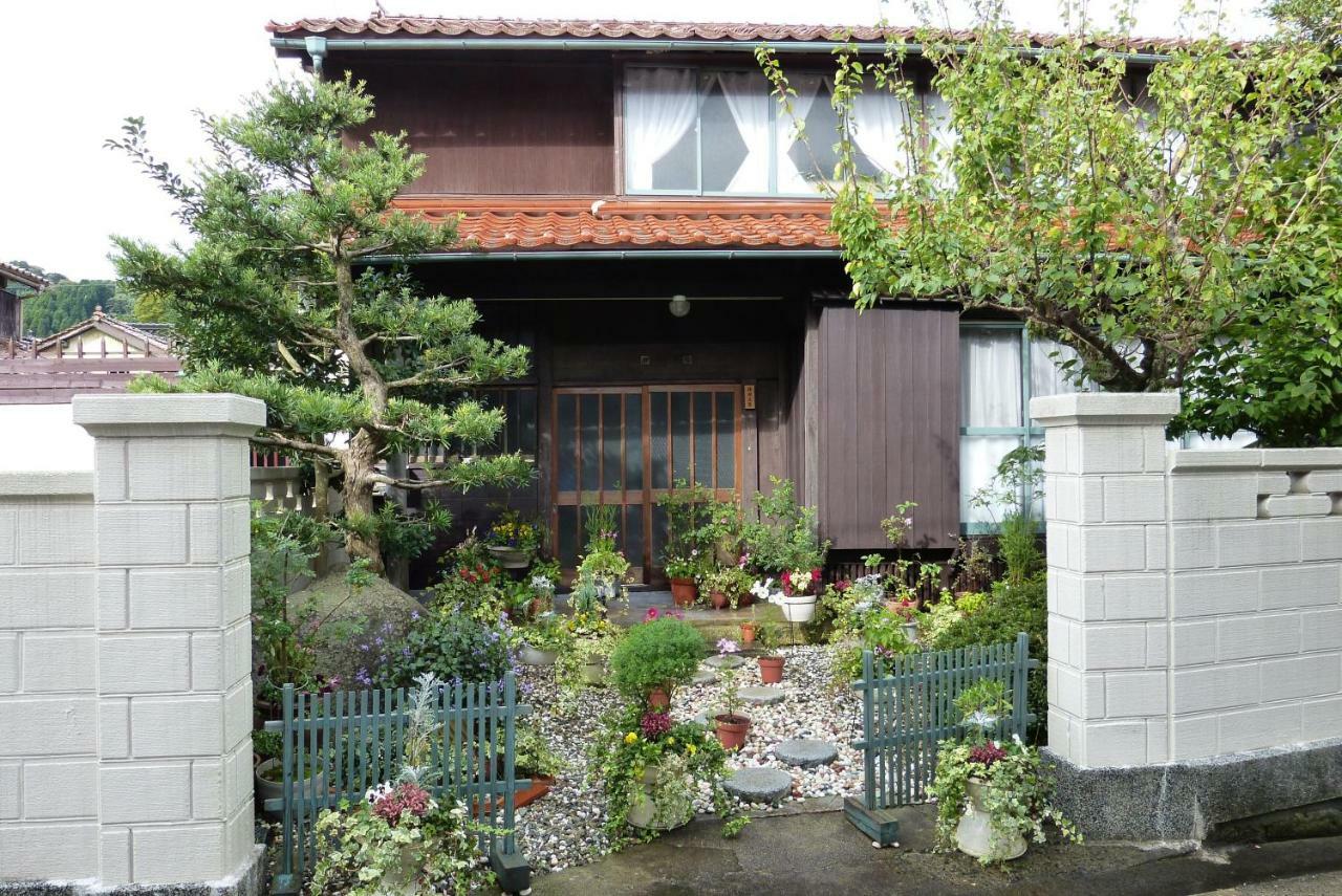 Shin'onsen Guesthouse Higashi Fujitatei מראה חיצוני תמונה